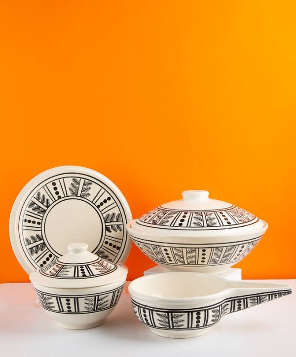 Omani meal set / طبق الحصاد للوجبات العمانية