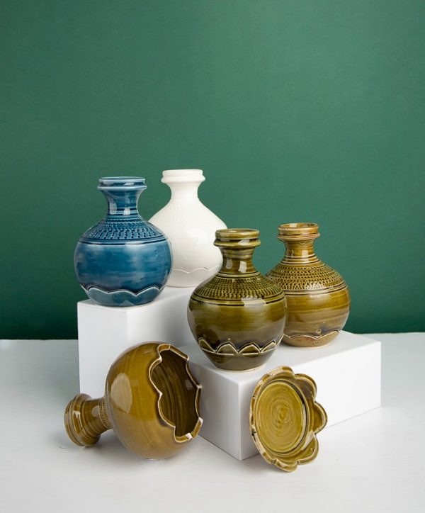 1649022167_WhatsApp20Image202022-04-0220at2011.55.5720PM20282929.jpeg Cut Vase